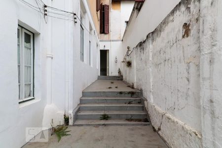 Casa à venda com 216m², 9 quartos e sem vaga Casa à venda com 216m², 9 quartos e sem vagaÁrea de Serviço