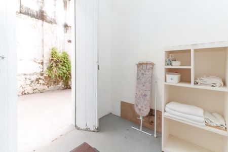 Casa à venda com 216m², 9 quartos e sem vaga Casa à venda com 216m², 9 quartos e sem vagaAmbiente Área de Serviço