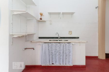 Casa à venda com 216m², 9 quartos e sem vaga Casa à venda com 216m², 9 quartos e sem vagaCozinha