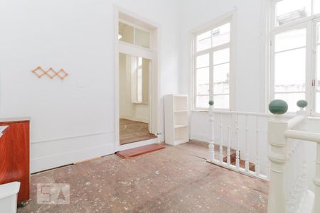 Casa à venda com 216m², 9 quartos e sem vaga Casa à venda com 216m², 9 quartos e sem vagaCozinha edícula