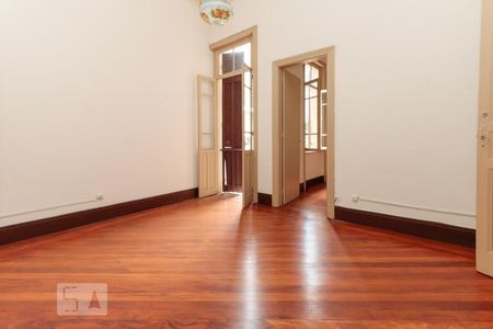 Sala de casa à venda com 9 quartos, 216m² em Bela Vista , São Paulo