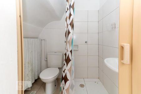 Casa à venda com 216m², 9 quartos e sem vaga Casa à venda com 216m², 9 quartos e sem vagaBanheiro de Serviço