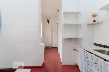 Casa à venda com 216m², 9 quartos e sem vaga Casa à venda com 216m², 9 quartos e sem vagaCozinha