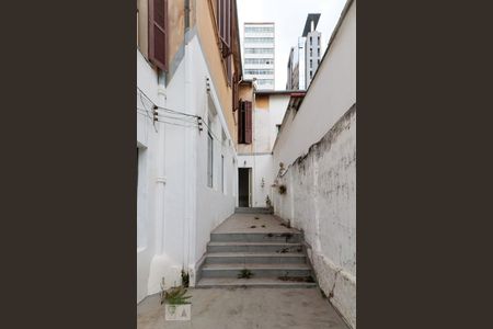 Casa à venda com 216m², 9 quartos e sem vaga Casa à venda com 216m², 9 quartos e sem vagaexterno