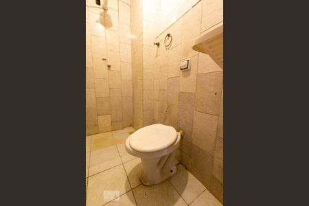 Banheiro de casa à venda com 1 quarto, 38m² em Botafogo, Rio de Janeiro
