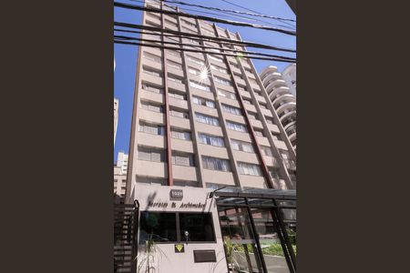 Apartamento para alugar com 96m², 3 quartos e 1 vaga Apartamento para alugar com 96m², 3 quartos e 1 vagaFachada