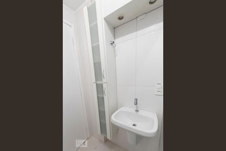 Apartamento para alugar com 96m², 3 quartos e 1 vaga Apartamento para alugar com 96m², 3 quartos e 1 vagaBanheiro 2
