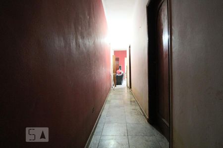 Casa à venda com 124m², 3 quartos e 3 vagasCorredor