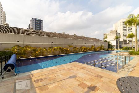 Apartamento à venda com 170m², 3 quartos e 5 vagasPiscina