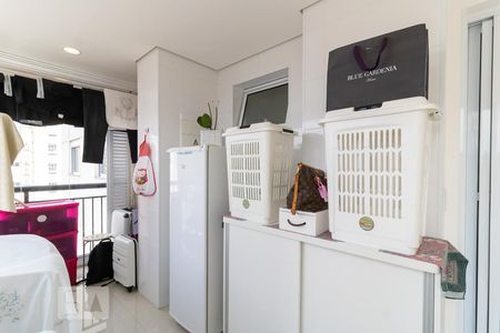 Apartamento à venda com 170m², 3 quartos e 5 vagasLavanderia