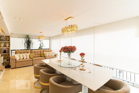 Apartamento à venda com 170m², 3 quartos e 5 vagasVaranda Gourmet