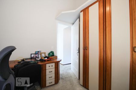 Casa à venda com 350m², 4 quartos e 4 vagas Casa à venda com 350m², 4 quartos e 4 vagasQuarto 2