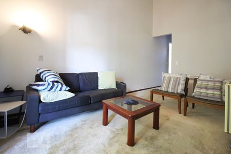 Casa à venda com 350m², 4 quartos e 4 vagas Casa à venda com 350m², 4 quartos e 4 vagas Suíte 2