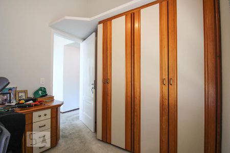 Casa à venda com 350m², 4 quartos e 4 vagas Casa à venda com 350m², 4 quartos e 4 vagasQuarto 2