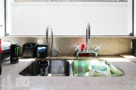 Casa à venda com 350m², 4 quartos e 4 vagas Casa à venda com 350m², 4 quartos e 4 vagasCozinha