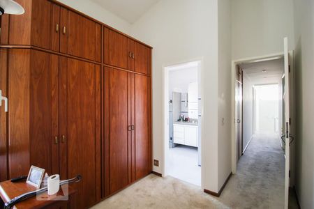 Casa à venda com 350m², 4 quartos e 4 vagas Casa à venda com 350m², 4 quartos e 4 vagasSuíte 1