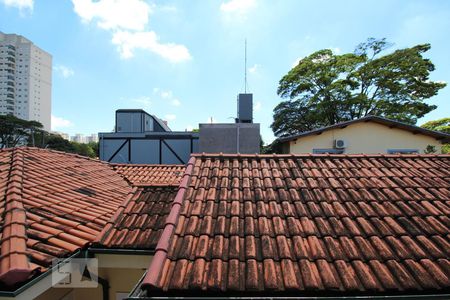 Casa à venda com 350m², 4 quartos e 4 vagas Casa à venda com 350m², 4 quartos e 4 vagasVista do Quarto 1