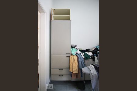 Casa à venda com 350m², 4 quartos e 4 vagas Casa à venda com 350m², 4 quartos e 4 vagasQuarto de Serviço 1