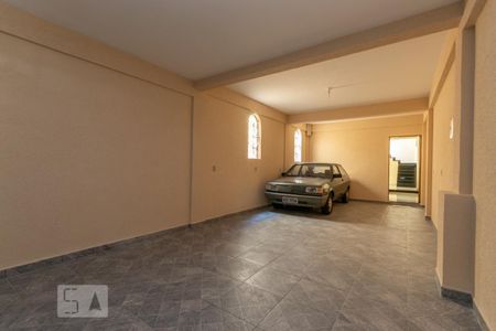 Garagem  de casa à venda com 3 quartos, 203m² em Vila Sapopemba, São Paulo
