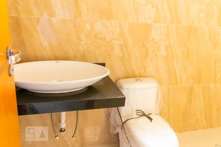 Casa à venda com 173m², 3 quartos e 5 vagas Casa à venda com 173m², 3 quartos e 5 vagasBanheiro Social