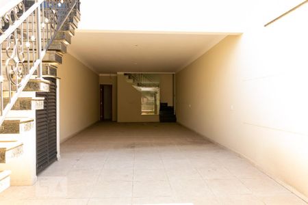 Casa à venda com 173m², 3 quartos e 5 vagas Casa à venda com 173m², 3 quartos e 5 vagasGaragem