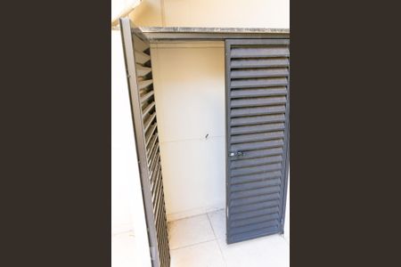 Casa à venda com 173m², 3 quartos e 5 vagas Casa à venda com 173m², 3 quartos e 5 vagasAbrigo do Gás