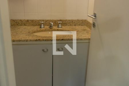 Banheiro da Suíte de apartamento para alugar com 2 quartos, 72m² em Tijuca, Rio de Janeiro