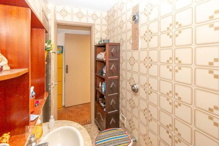 Casa à venda com 170m², 3 quartos e 2 vagasBanheiro da Suite