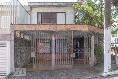 Casa à venda com 170m², 3 quartos e 2 vagasFachada