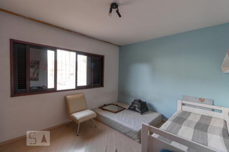 Suíte  de casa à venda com 3 quartos, 210m² em Jardim Aeroporto, São Paulo
