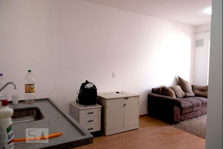 Cozinha de apartamento para alugar com 1 quarto, 33m² em Brás, São Paulo