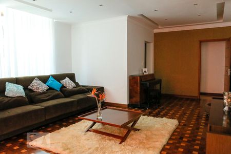 Sala de casa à venda com 6 quartos, 450m² em Interlagos, São Paulo