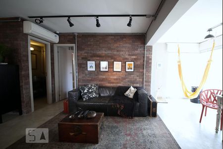 Apartamento à venda com 70m², 1 quarto e 1 vagaSala