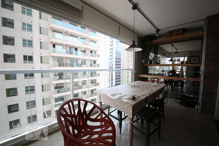 Apartamento à venda com 70m², 1 quarto e 1 vagaVaranda Gourmet