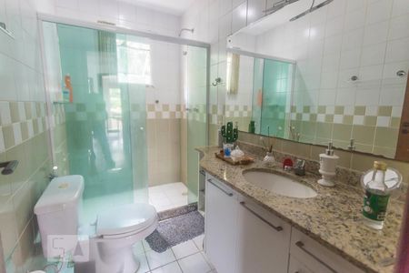 Casa para alugar com 680m², 3 quartos e 2 vagasBanheiro Social