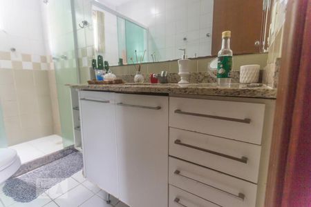 Casa para alugar com 680m², 3 quartos e 2 vagasBanheiro Social - Armário