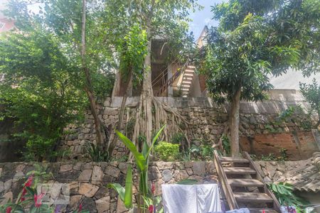 Casa para alugar com 680m², 3 quartos e 2 vagasÁrea de Serviço - Vista