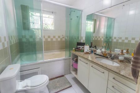 Casa para alugar com 680m², 3 quartos e 2 vagasBanheiro Suíte