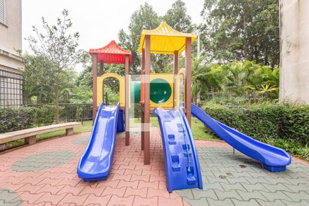 Apartamento à venda com 131m², 3 quartos e 1 vaga Apartamento à venda com 131m², 3 quartos e 1 vagaÁrea comum - Playground