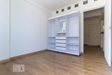 Quarto da suíte de apartamento para alugar com 1 quarto, 45m² em Botafogo, Campinas