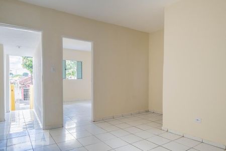 Sala de casa para alugar com 1 quarto, 70m² em Parque Peruche, São Paulo