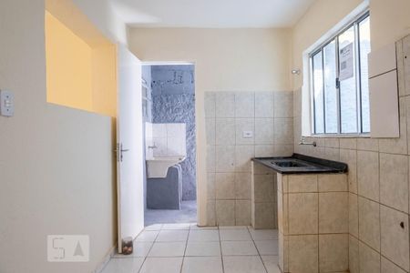 Cozinha de casa para alugar com 1 quarto, 70m² em Parque Peruche, São Paulo