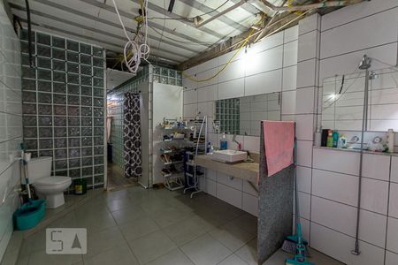 Casa à venda com 280m², 4 quartos e sem vaga Casa à venda com 280m², 4 quartos e sem vagaBanheiro da Suíte do Casal