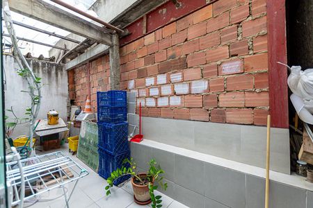 Casa à venda com 280m², 4 quartos e sem vaga Casa à venda com 280m², 4 quartos e sem vagaEspaço Atrás