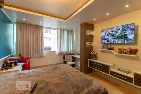 Casa à venda com 280m², 4 quartos e sem vaga Casa à venda com 280m², 4 quartos e sem vagaSuite do Casal