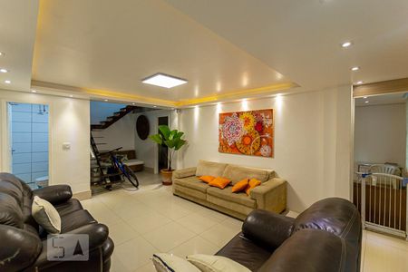 Sala de casa à venda com 4 quartos, 280m² em Icaraí, Niterói