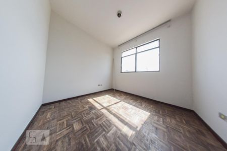 Quarto 1 de apartamento para alugar com 2 quartos, 50m² em Rebouças, Curitiba