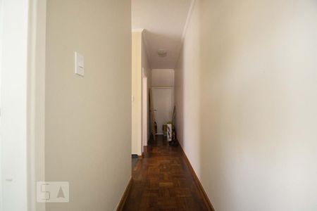 Casa à venda com 160m², 3 quartos e 2 vagas Casa à venda com 160m², 3 quartos e 2 vagasCorredor Superior