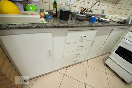 Casa à venda com 160m², 3 quartos e 2 vagas Casa à venda com 160m², 3 quartos e 2 vagasPia da Cozinha