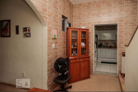 Sala de casa de condomínio à venda com 2 quartos, 180m² em Cascadura, Rio de Janeiro